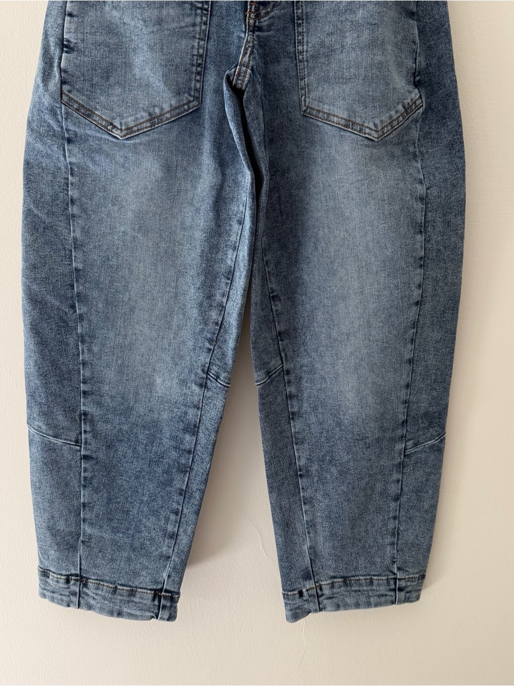 Ruti NWT Barrel Jeans Petite Slouchy Tapered Patch Pockets Blue Denim Size 2 - Picture 10 of 10